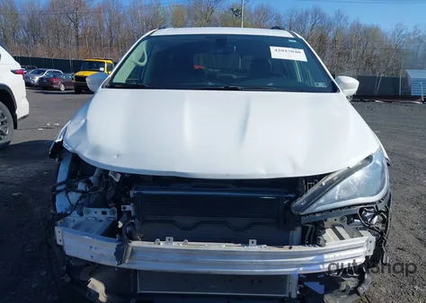 2020 Chrysler Pacifica Touring L из США, поврежденный, VIN 2C4RC1BG7LR139258